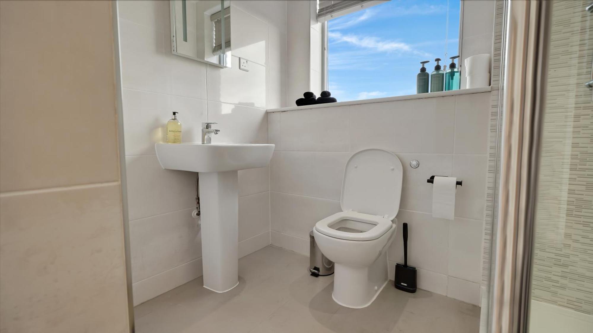 Modern And Spacious Penthouse Apartment In Putney With Free Parking Londýn Exteriér fotografie