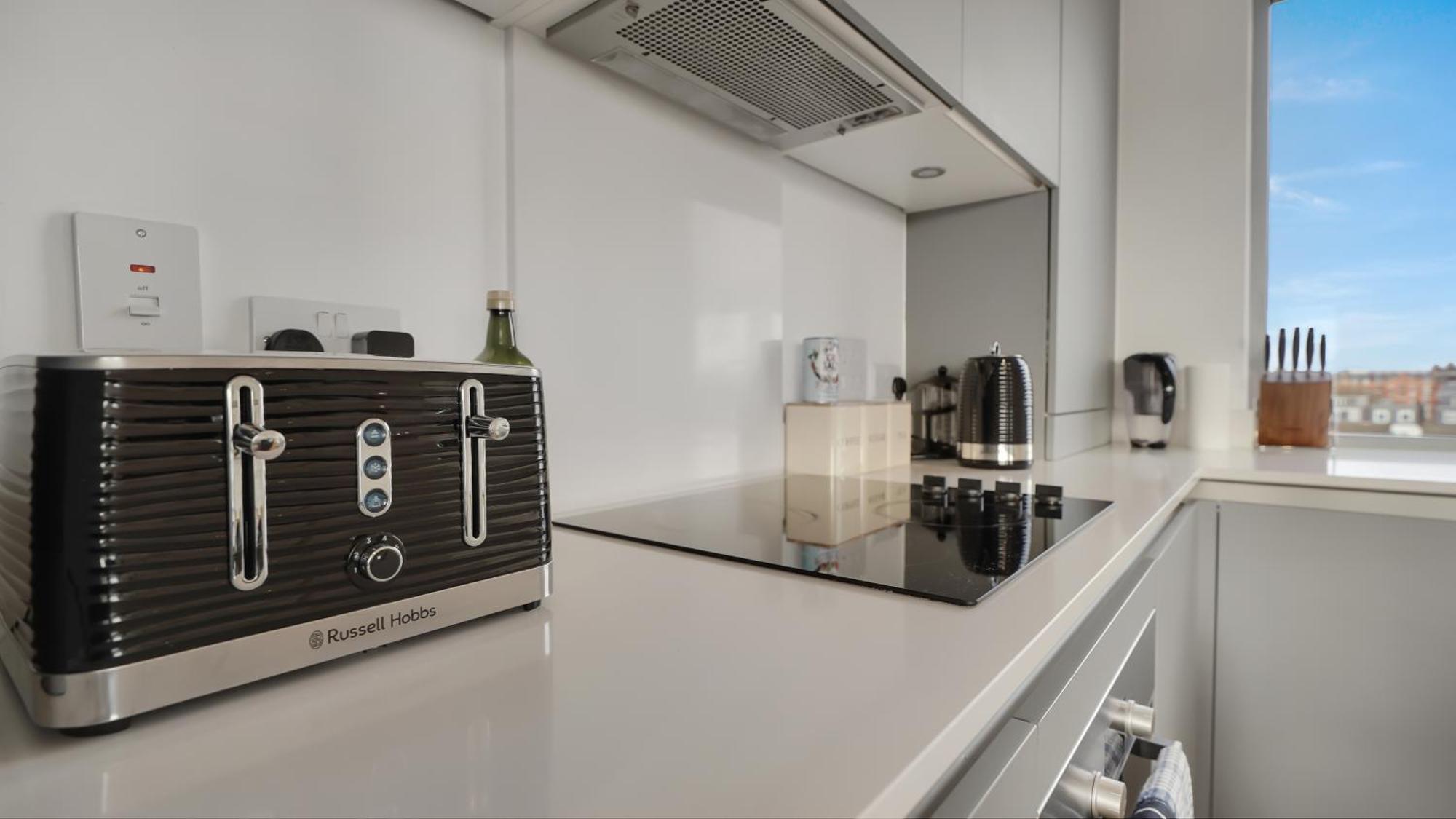 Modern And Spacious Penthouse Apartment In Putney With Free Parking Londýn Exteriér fotografie
