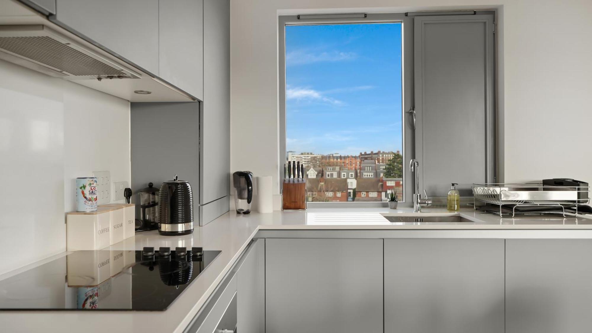 Modern And Spacious Penthouse Apartment In Putney With Free Parking Londýn Exteriér fotografie